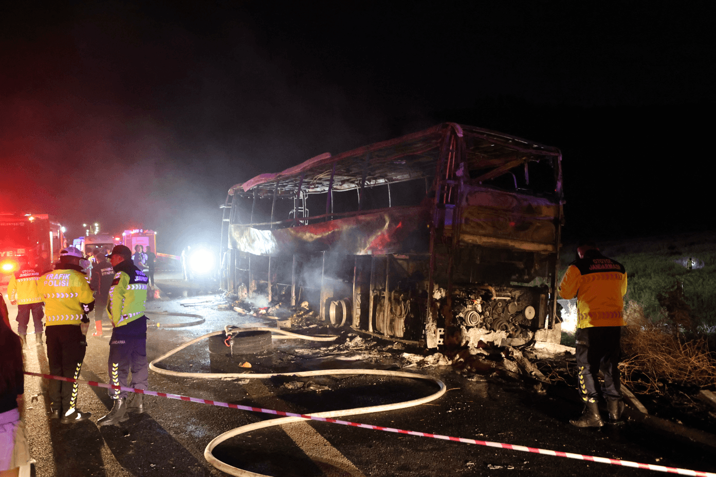 Denizli'de otobüs kazasında 8 kişi hayatını kaybetti, 33 yaralı