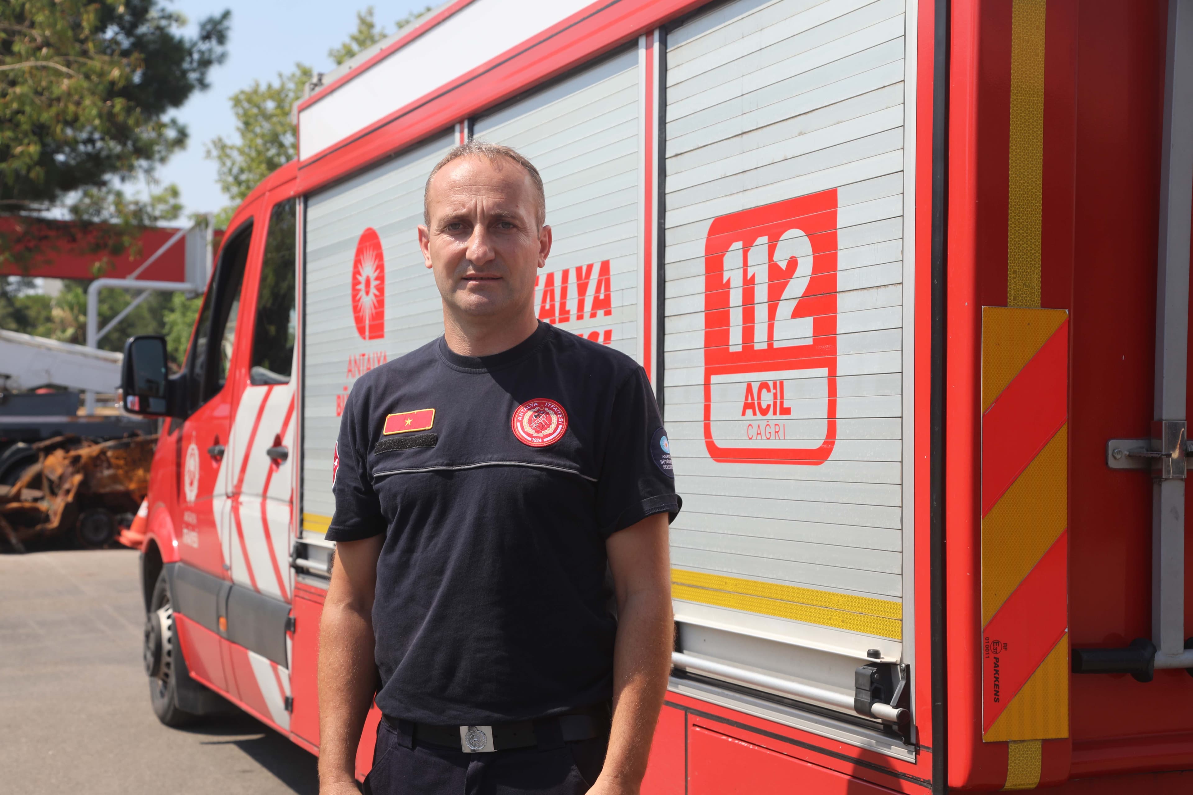 Uzmanlar araçta bırakılan eşyaların yangın riskini artırdığını belirtti