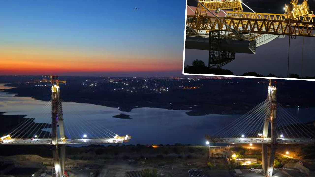 İstanbul'daki Sazlıbosna Köprüsü'nde 250 tonluk kaldırma işlemi yapılıyor
