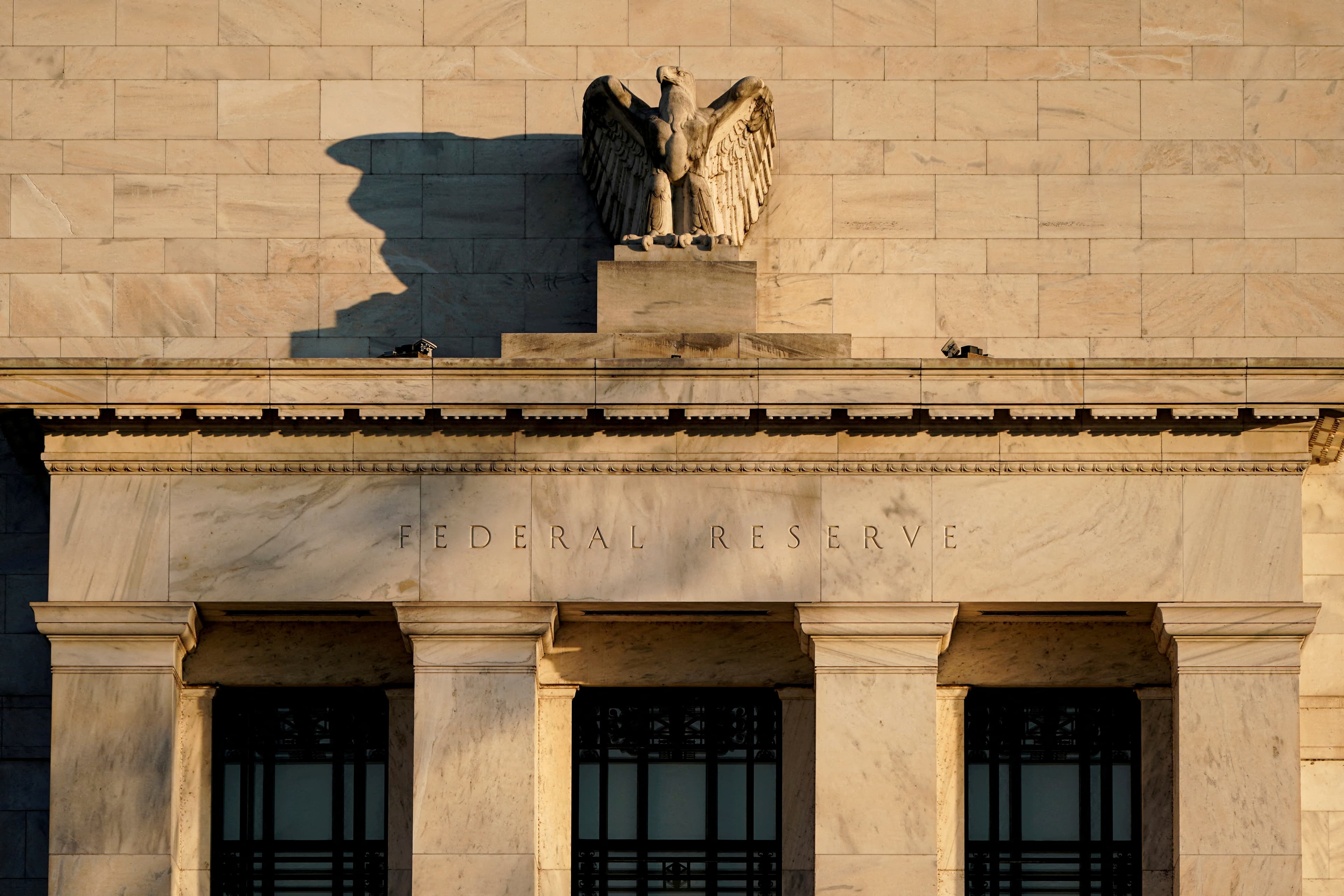 Fed'in üç başkanından faiz artırımı açıklaması