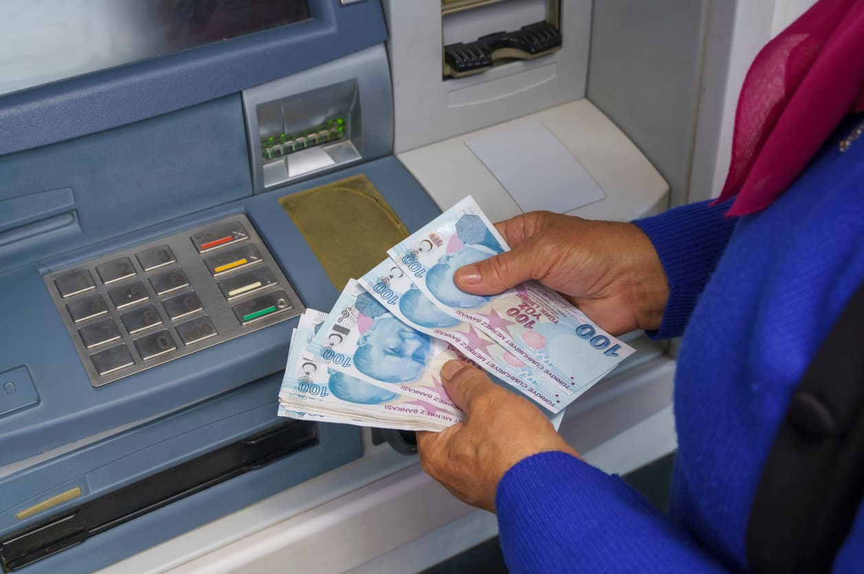 Bankalar emekli maaşı taşıyanlara 32 bin TL'ye kadar promosyon sunuyor