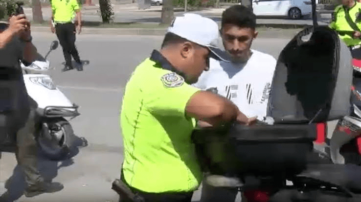 Adana'da motosiklet denetiminde 43 sürücüye 730 bin lira ceza kesildi
