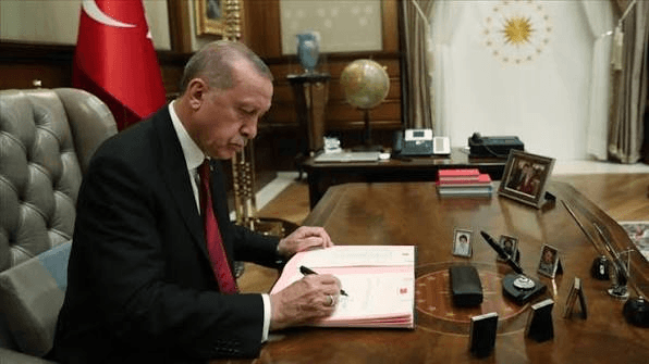10 üniversiteye yeni rektörler atandı