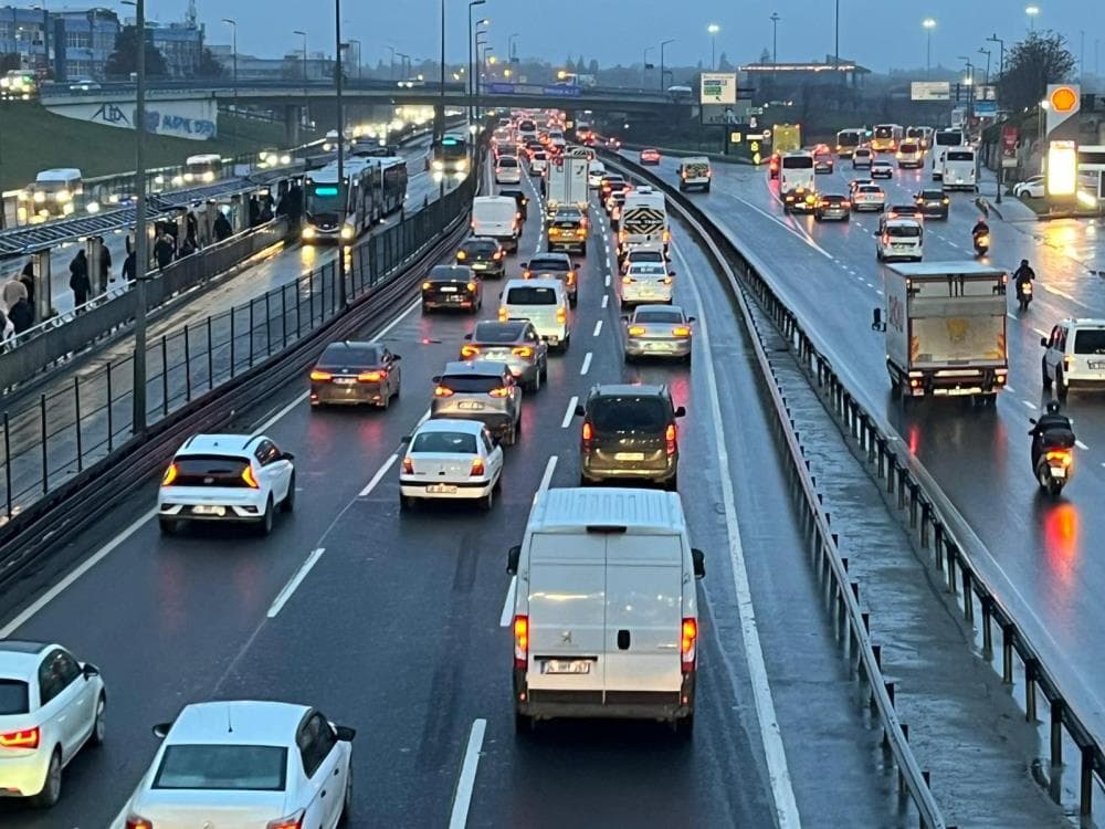 İstanbul'da bayram sonrası trafik yoğunluğu