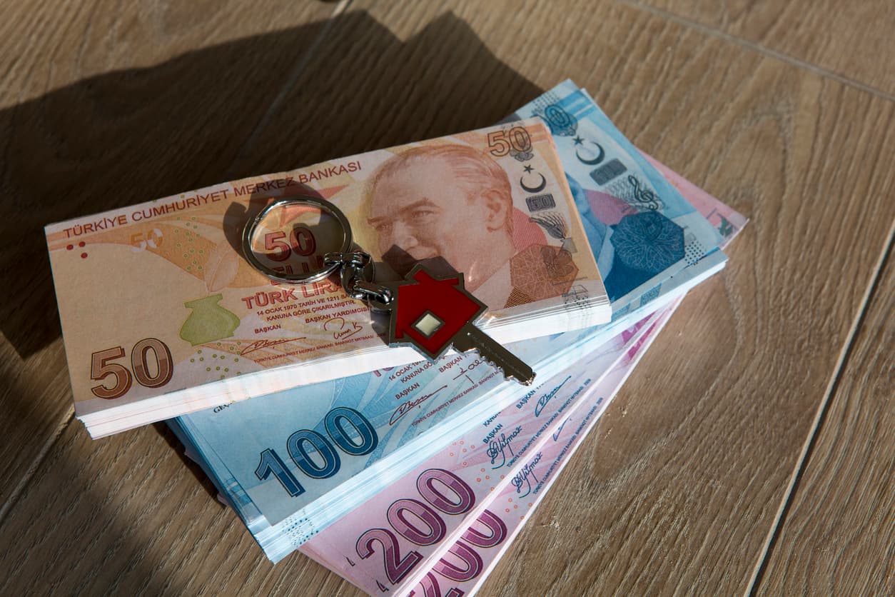 Yargıtay, kiralık evin kirasının yeni sahibine iade edilmesine karar verdi
