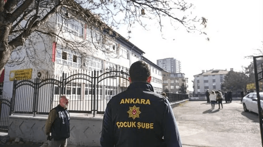 Okullarda yeni dönem için 30 bin güvenlik görevlisi alınacak