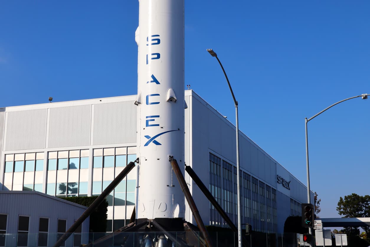 SpaceX, hisse opsiyonlarıyla Amazon'u geride bıraktı