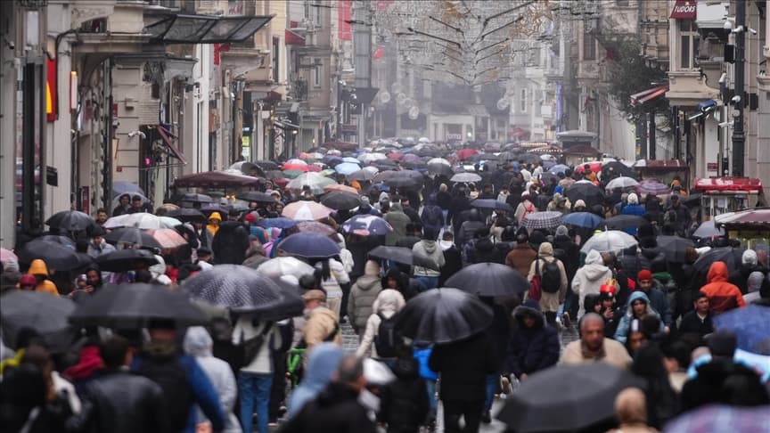 İstanbul'da yağmur başlıyor, sıcaklık 8 derece düşecek
