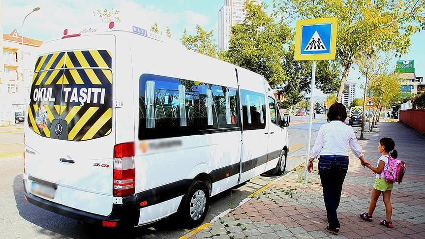 Okul servis ücretlerine yüzde 10 zam yapıldı.