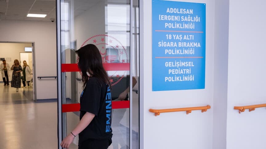 Sağlık Bakanlığı'ndan 12-18 yaş için sigara bırakma poliklinikleri