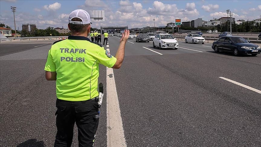 İstanbul'da 14 gün boyunca bazı yollar trafiğe kapalı olacak