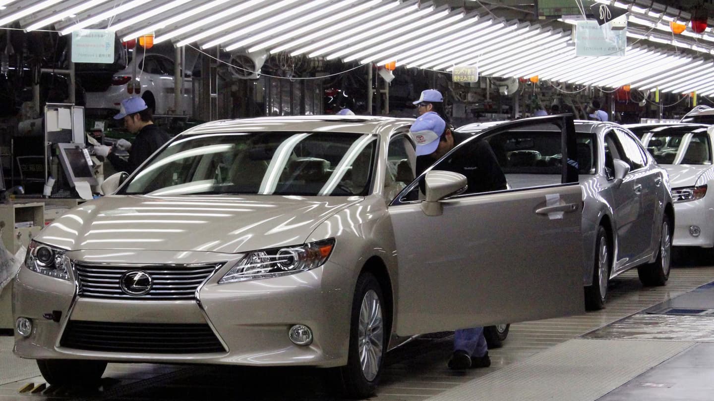 Toyota ve Lexus sahipleri akü arızası nedeniyle araçlarında kaldı