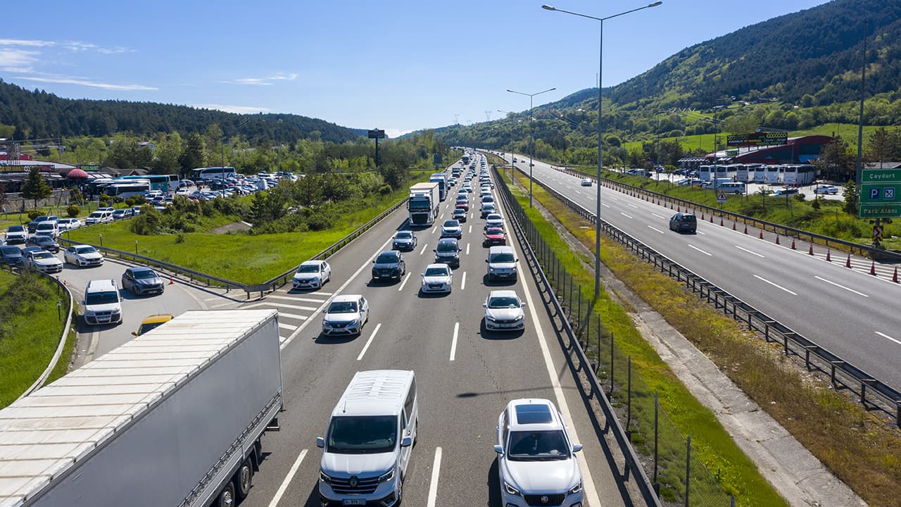 Bakan Çiftçi'den bayram dönüşü için trafik güvenliği uyarısı