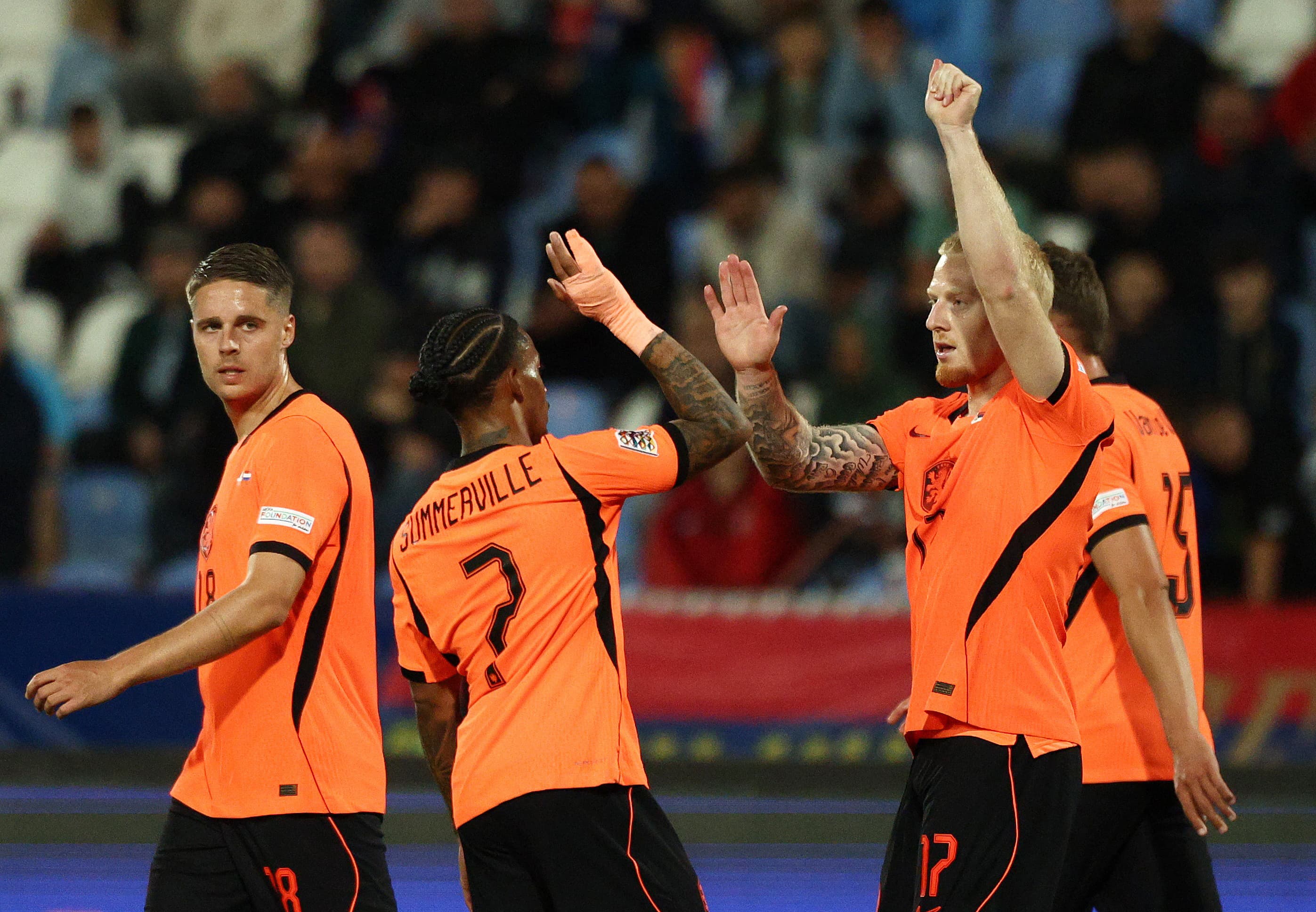 Hollanda, Sırbistan'ı Deplasmanda 2-1 Yenerek İlk Galibiyetini Aldı