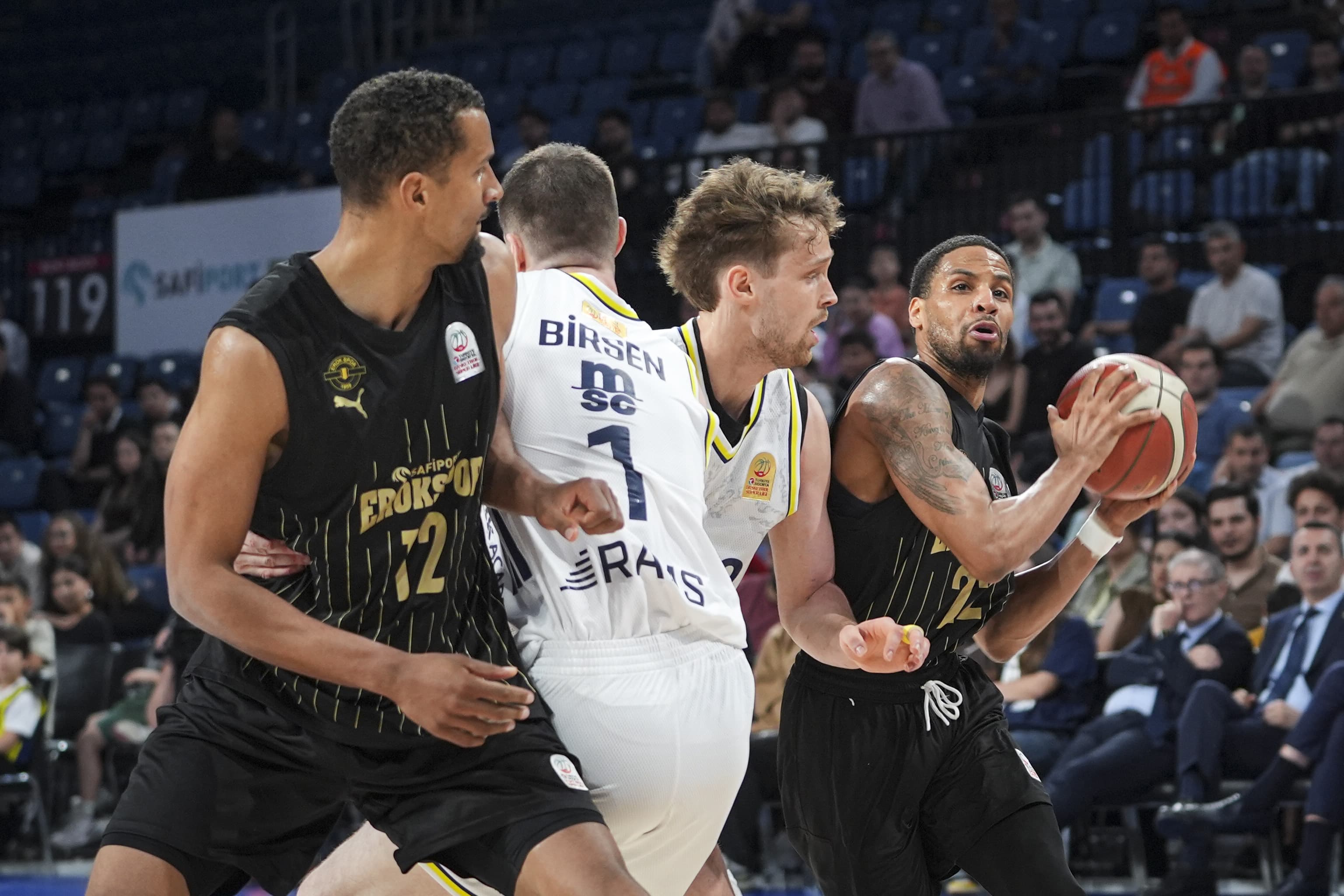 Fenerbahçe Beko, Erokspor'u yenerek yarı finale yükseldi