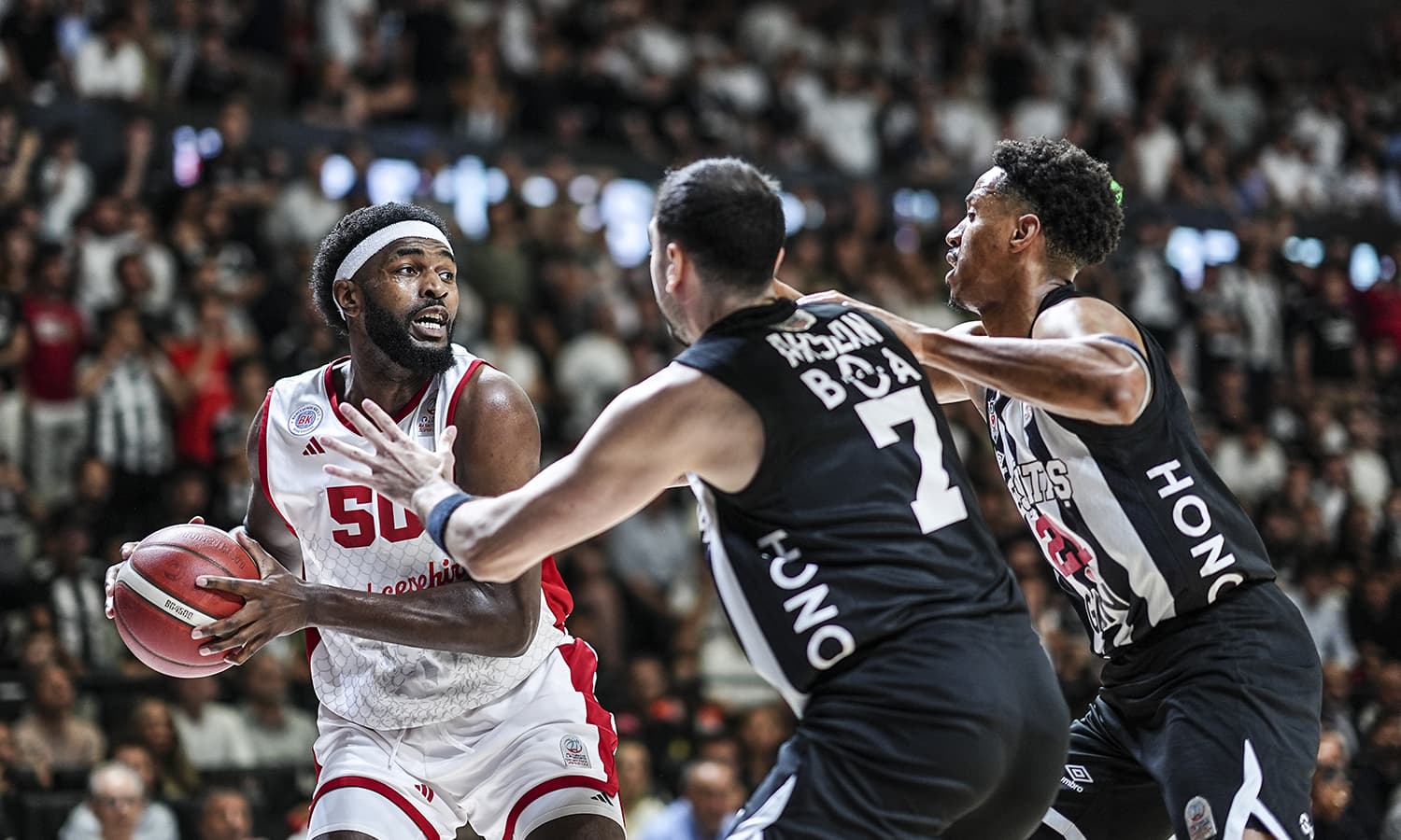 Basketbol Süper Ligi'nde finalin takımı belirlendi