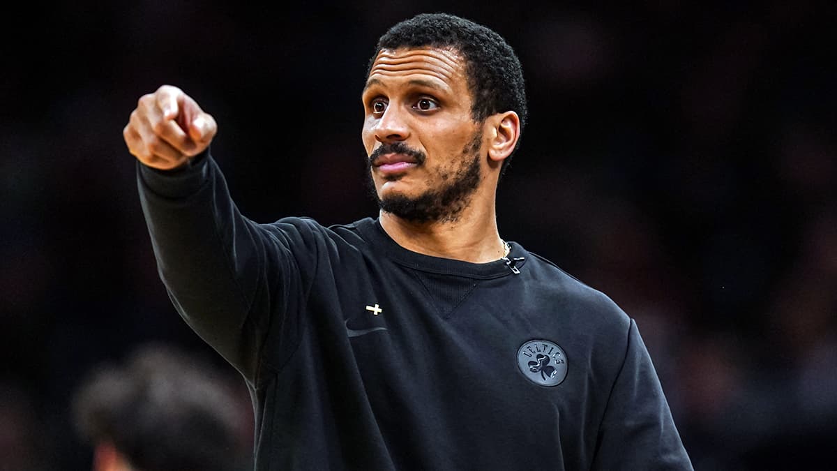 NBA 2025-26 sezonunun en iyi başantrenörü Joe Mazzulla oldu