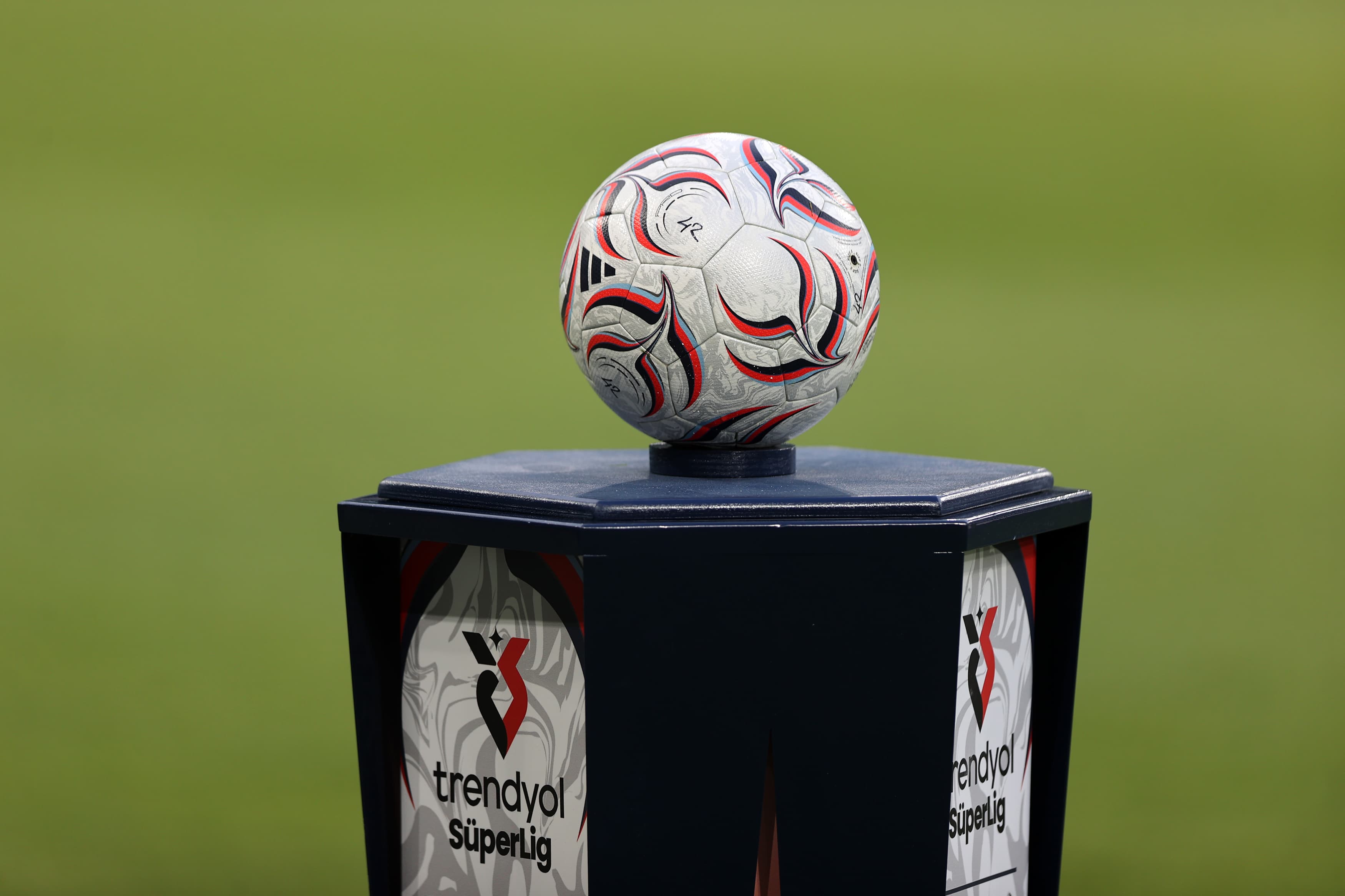 Süper Lig'in ilk haftası tamamlandı: Sonuçlar ve yeni fikstür