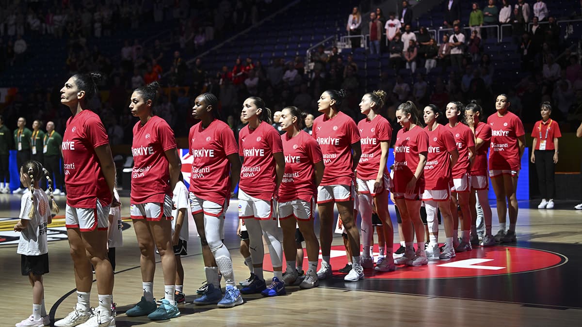 A Milli Kadın Basketbol Takımı dünya sıralamasında 17. sıraya düştü