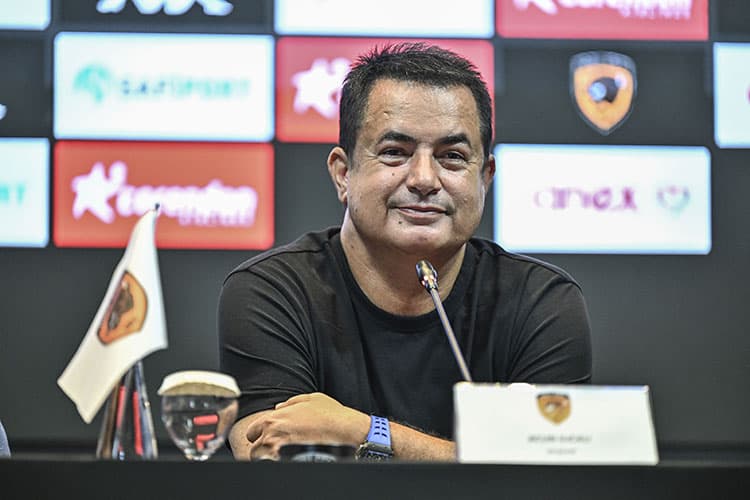 Trabzonspor, Tim Jabol-Folcarelli için yüksek bir bonservis talep ediyor.