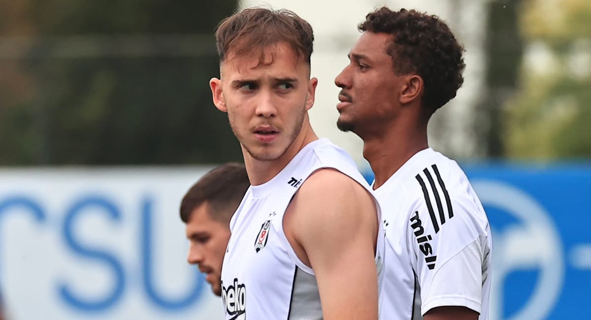 Beşiktaş'ta genç santrfor Adnan Karahisar yeni bir transfere imza atıyor