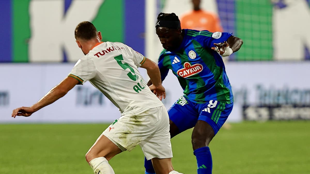 Rizesporlu Sowe, taraftarların gol beklentisini değerlendirdi