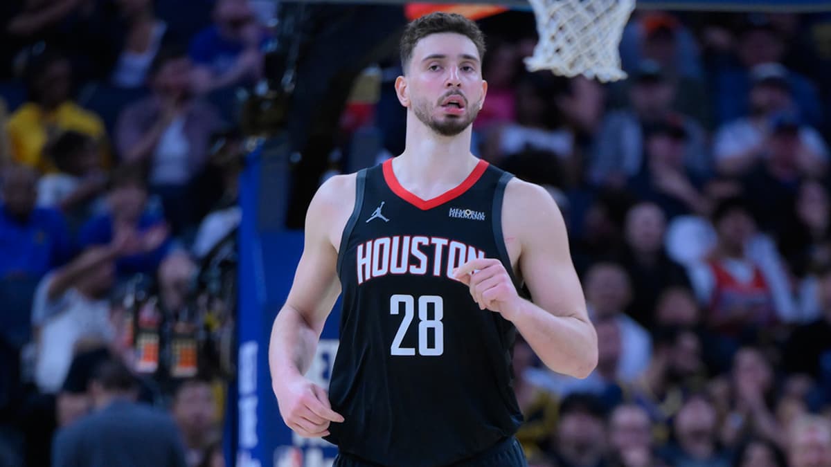 Alperen Şengün'den galibiyete "double-double" katkısı