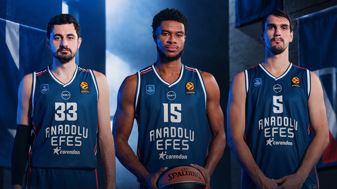 Anadolu Efes, EuroLeague'de Barcelona ile karşılaşıyor