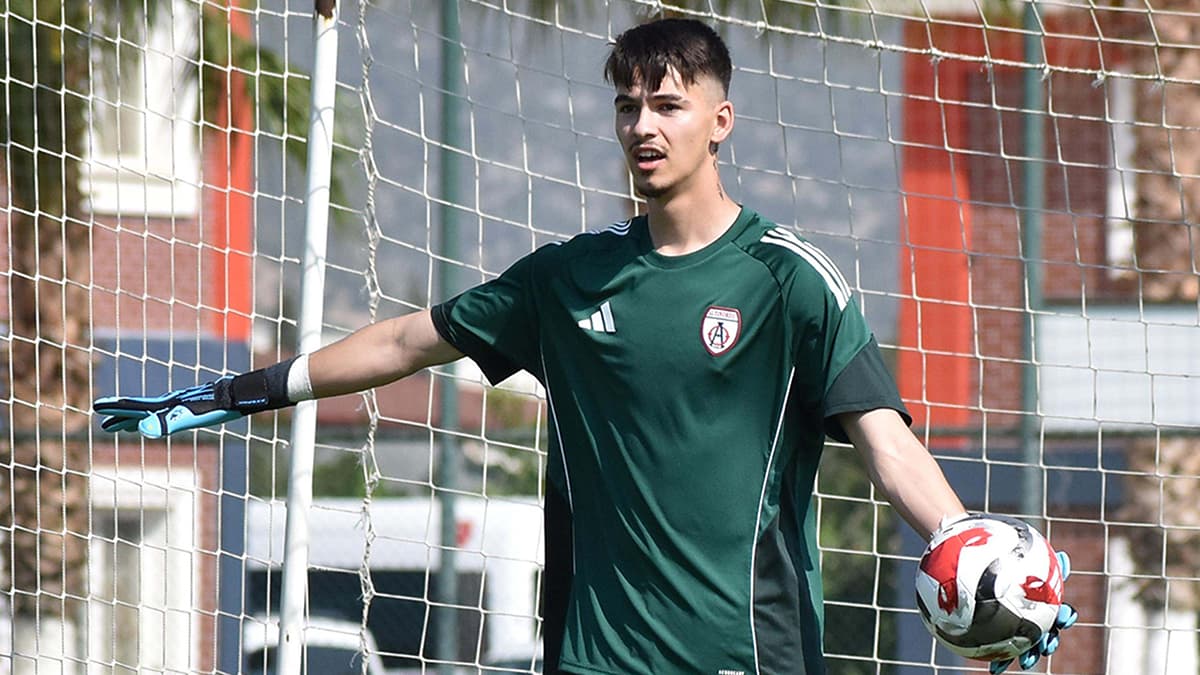 Altınordu, kaleci Arif Şimşir'i Çorum FK'ya gönderiyor