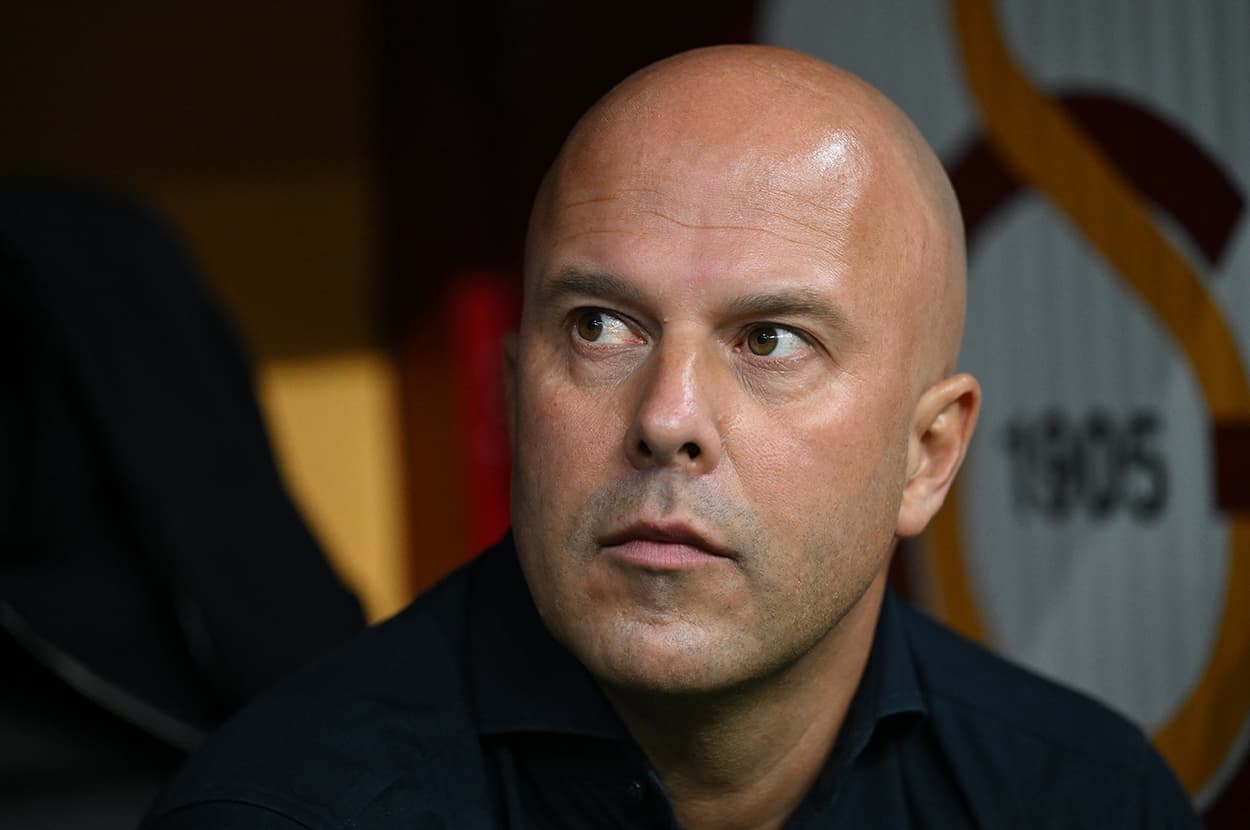 Arne Slot'tan Alisson ve Chiesa için sakatlık açıklaması: Galatasaray maçında oynayacaklar mı?