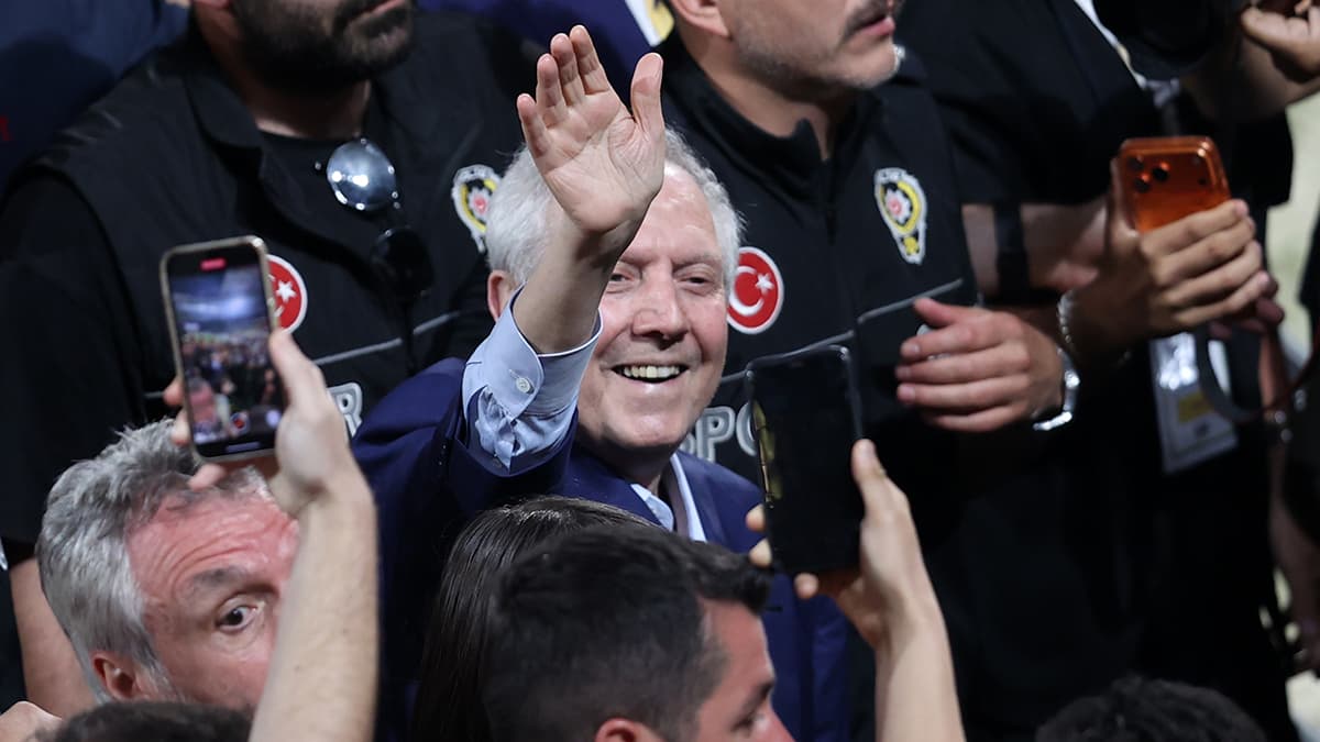 Aziz Yıldırım teknik direktör adayını belirledi