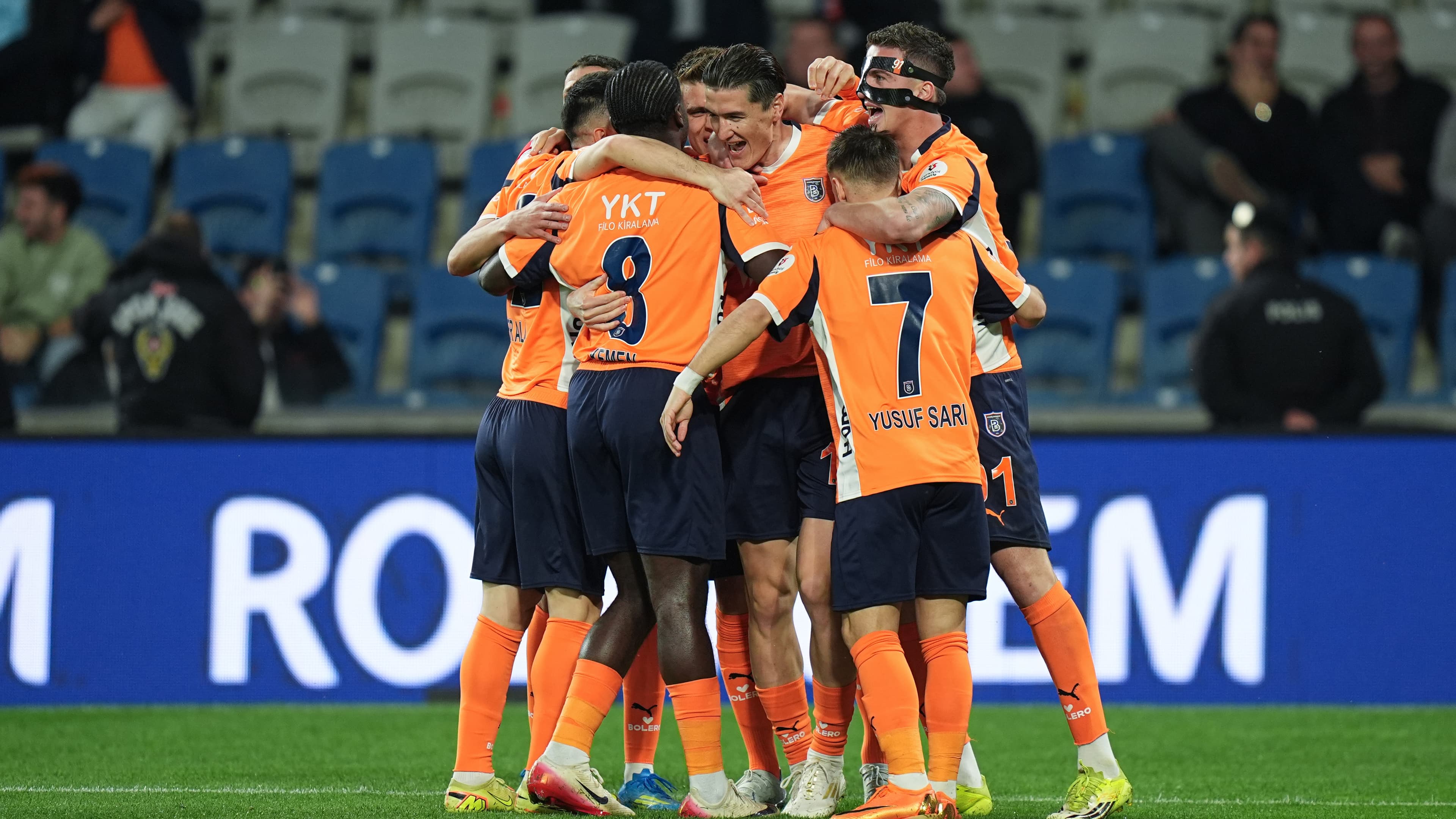 Başakşehir yeni sezon kamp programını açıkladı