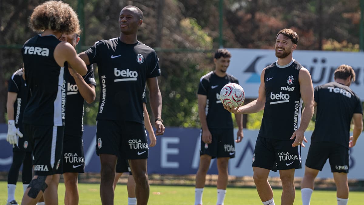Beşiktaş, Midtjylland ile maça çıkmaya hazır