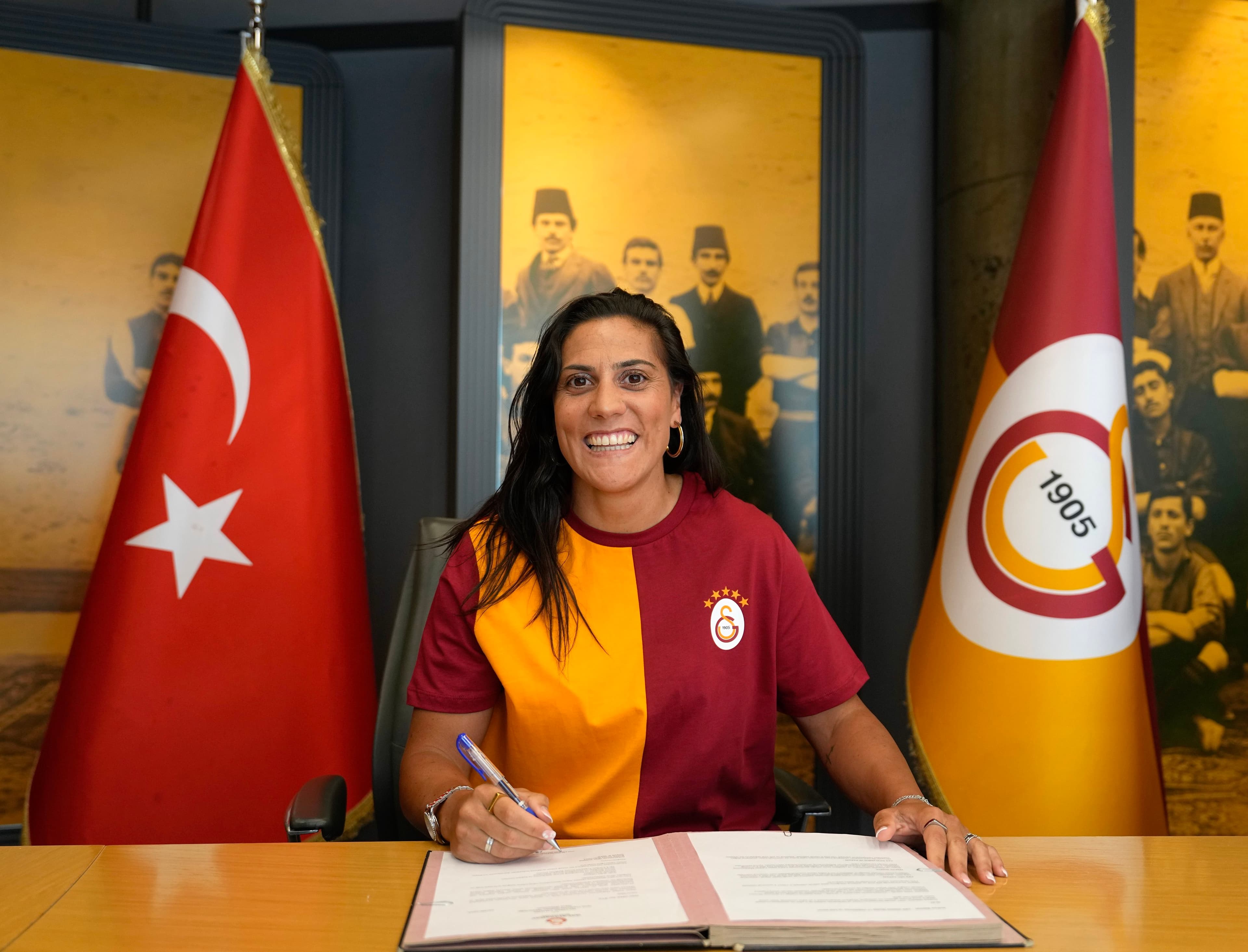 Galatasaray, İspanyol forvet Cristina Martin-Prieto'yu transfer etti