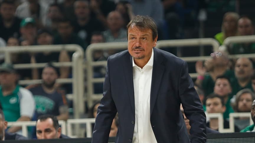 Ergin Ataman yönetimindeki Panathinaikos, Olympiakos'u yenerek final serisini eşitledi