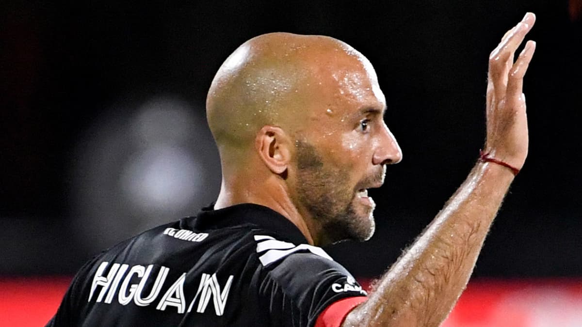 Federico Higuain, kadın hakeme cinsiyetçi ifadeler nedeniyle görevden alındı