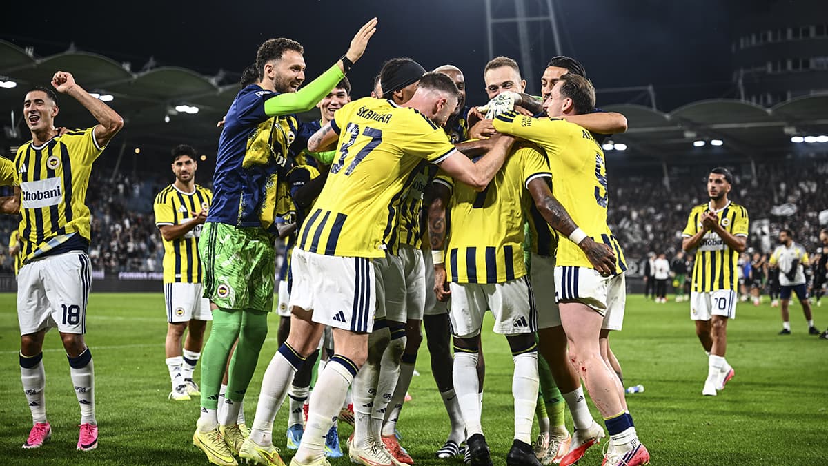 Fenerbahçe'de transfer görüşmeleri için iki isim İstanbul'dan ayrıldı