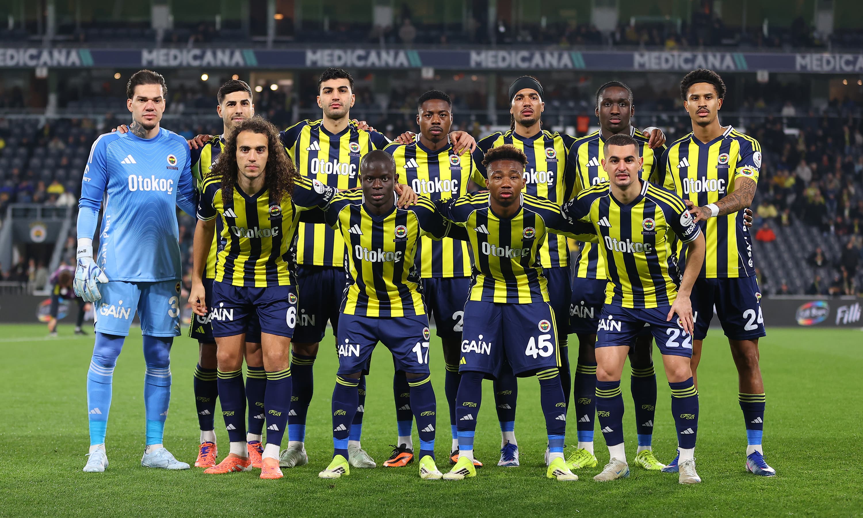 Fenerbahçe, 3 futbolcudan 45 milyon euro bekliyor