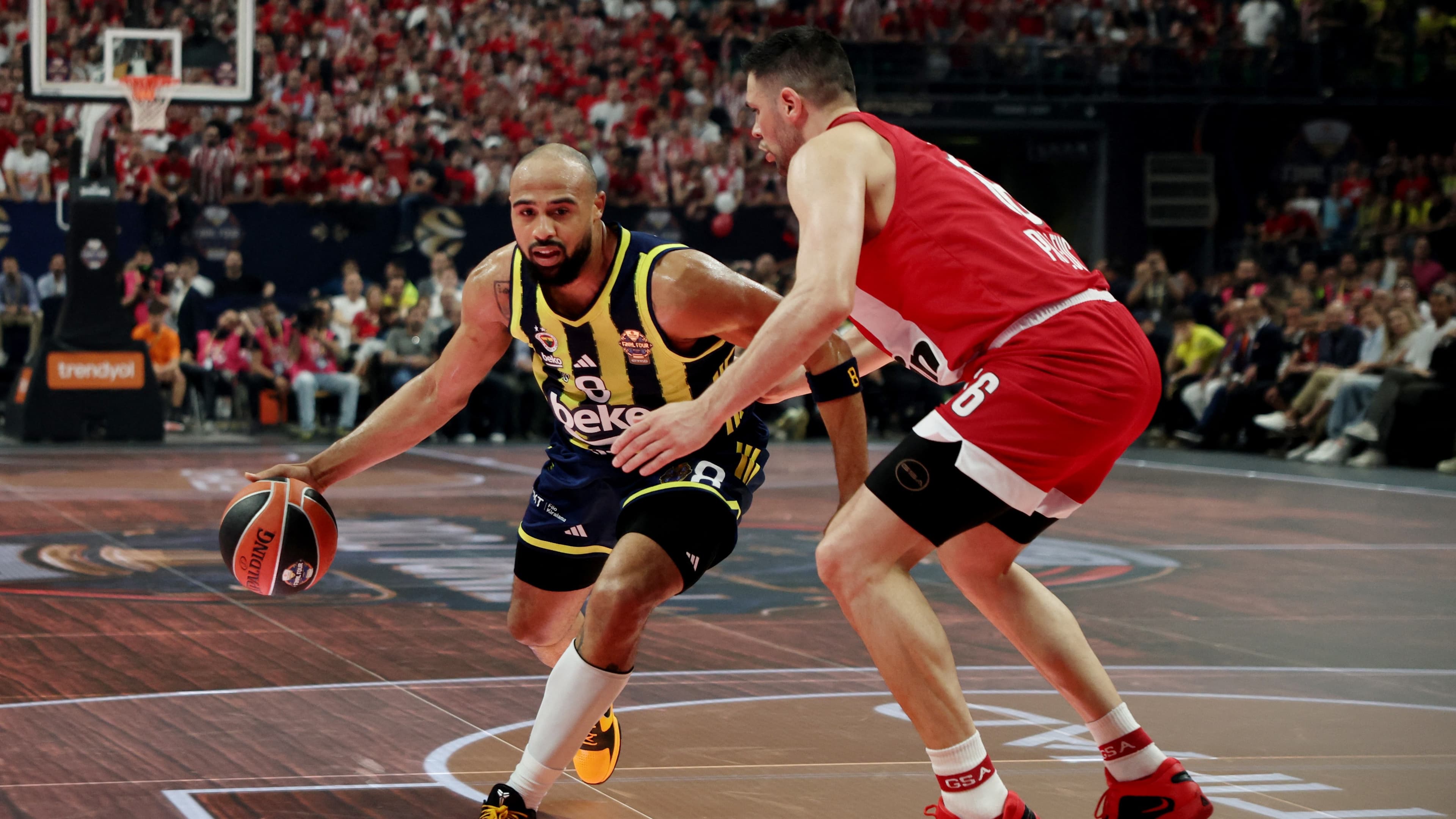 Fenerbahçe EuroLeague bilet sorunlarını hukuki olarak takip edecek