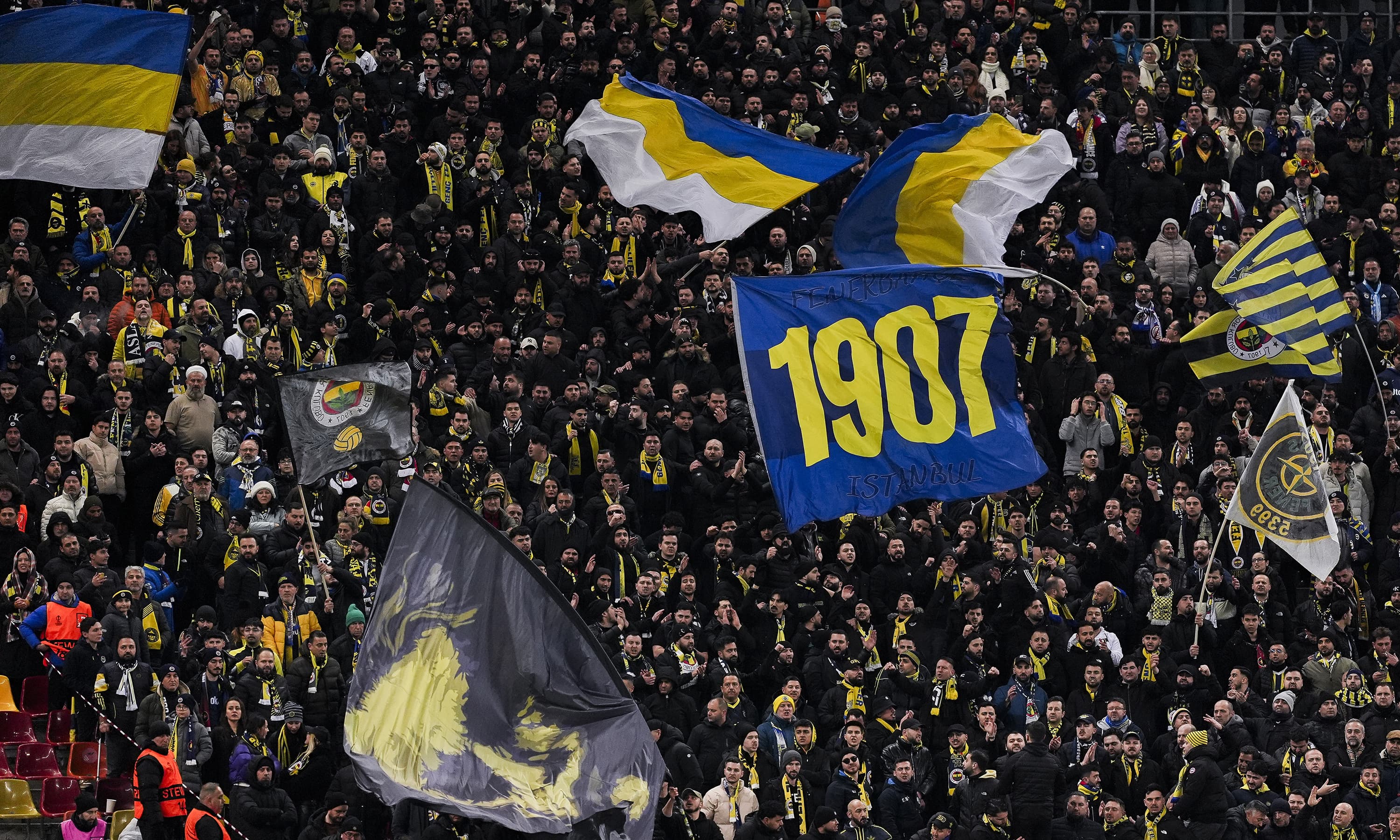 Fenerbahçe, Diego Carlos'u geri alıyor.
