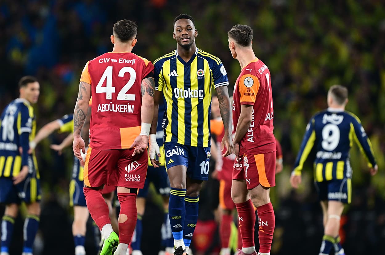 Derbide Galatasaray'ın golü iptal edildi: Yeni transfer, Fenerbahçelilerin yüreklerini ağızlarına getirdi