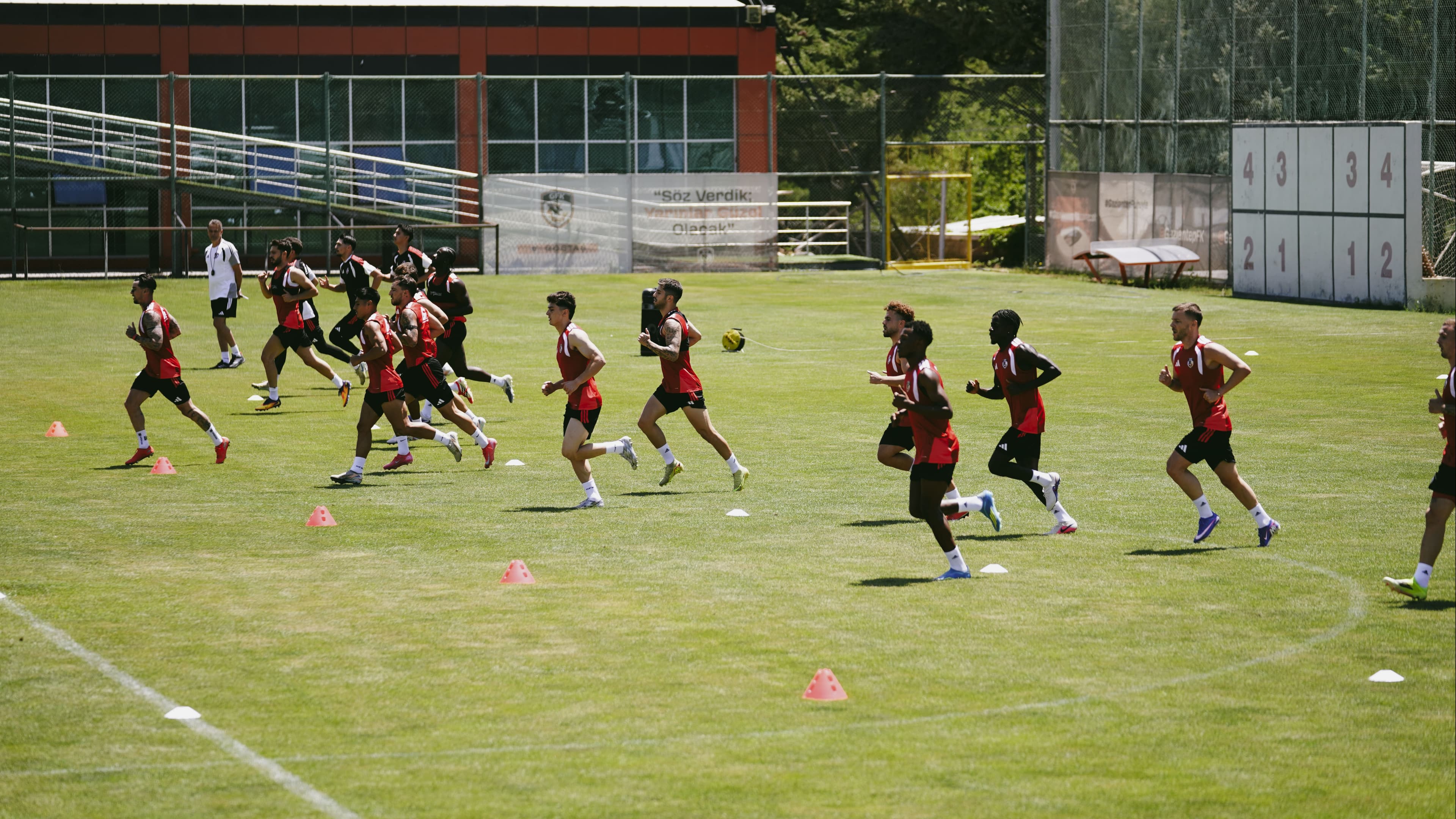 Gaziantep FK futbolcuları dayanıklılık ve kondisyon testine girdi