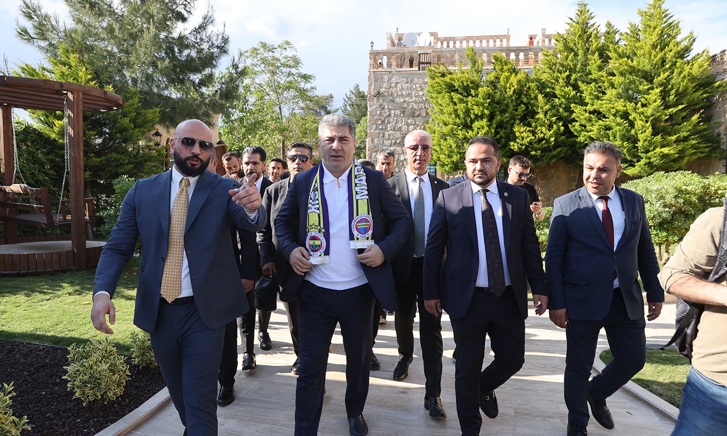 Hakan Safi, Aziz Yıldırım'a meydan okudu