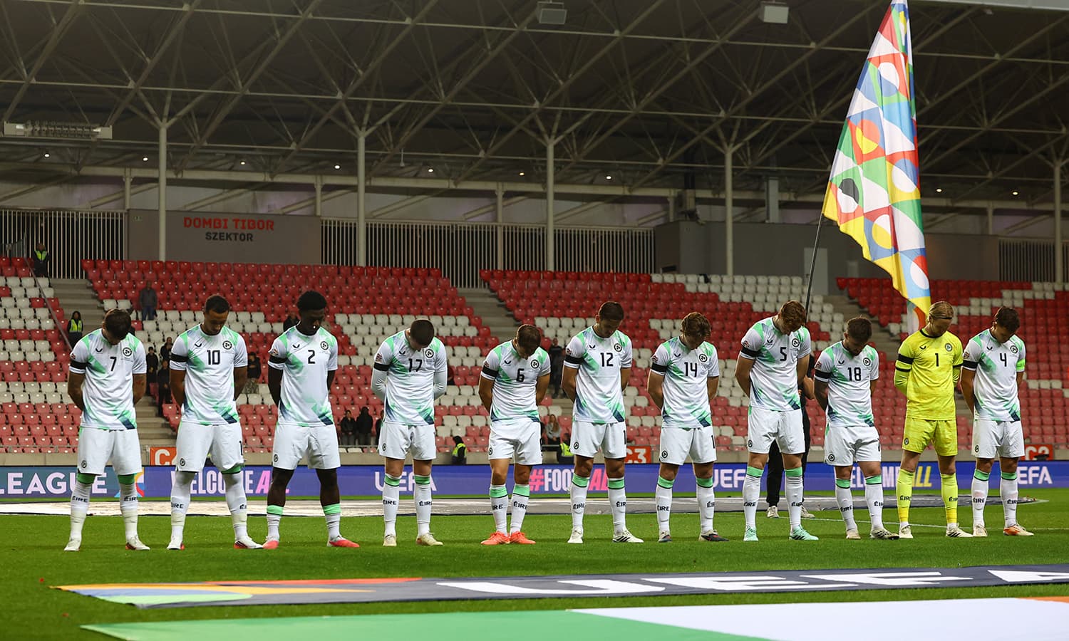 İrlanda futbolcuları, İsrail maçında protesto gerçekleştirdi