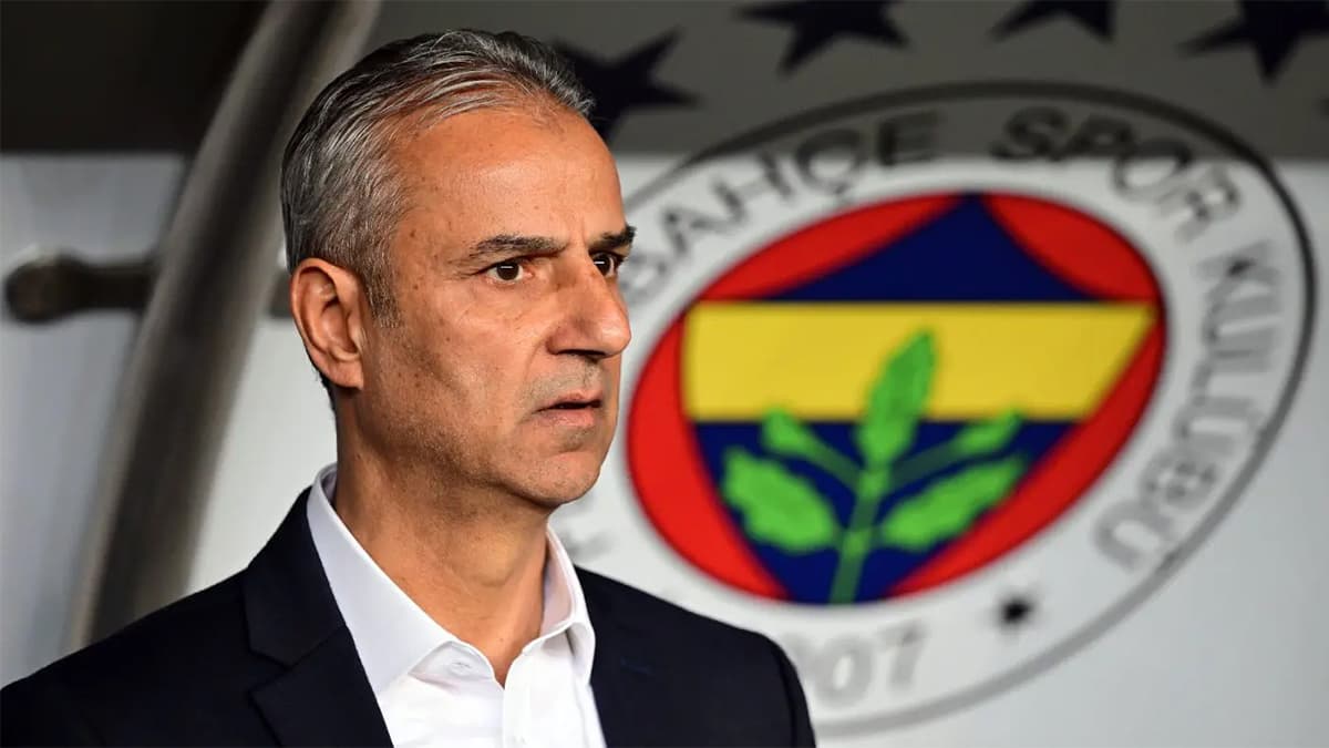 Fenerbahçe'de 2 oyuncu takımdan ayrılıyor