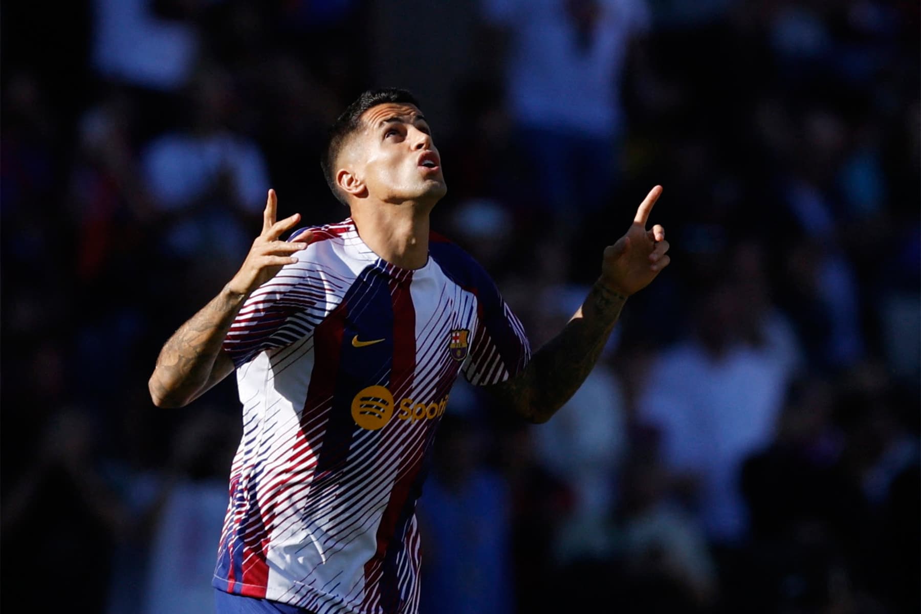Joao Cancelo, Türkiye'deki favori takımının Galatasaray olduğunu açıkladı