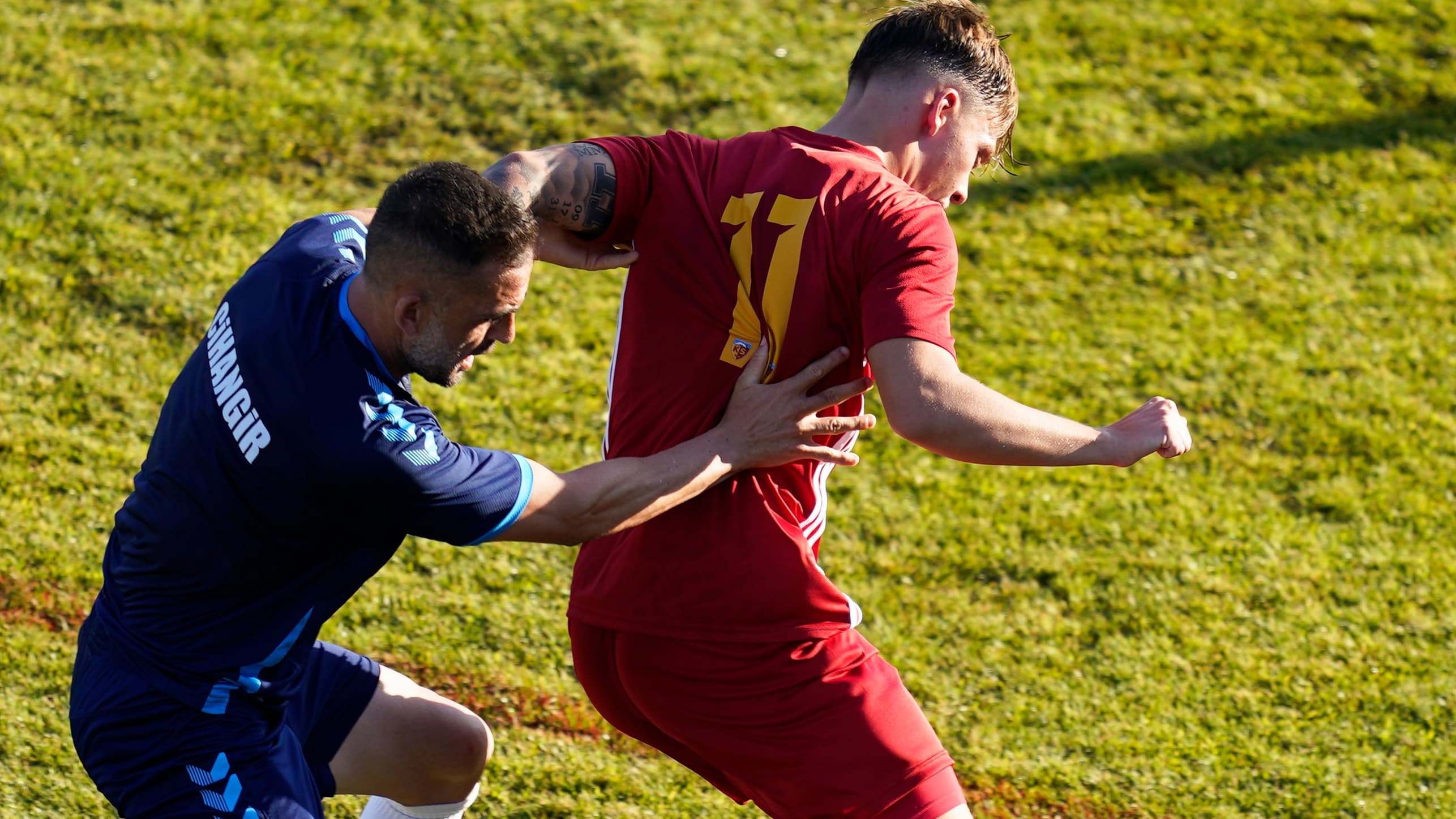 Kayserispor, hazırlık maçında Cihangir Gençlik'i 7-0 yendi