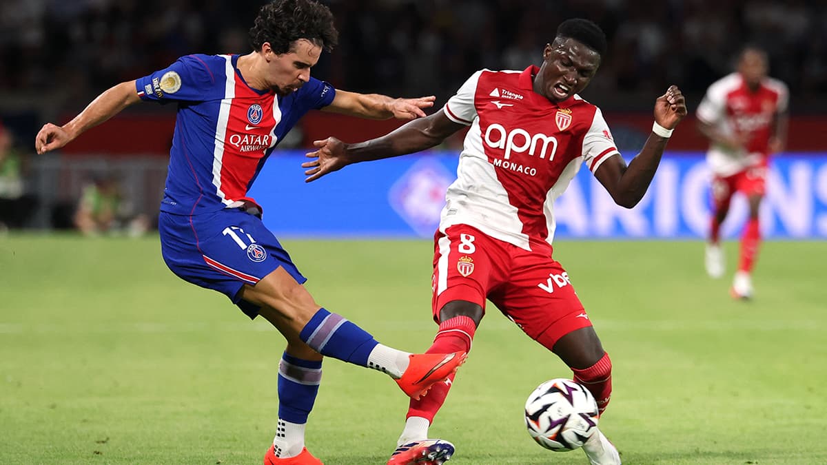 Fenerbahçe, 40 milyon euroya yeni bir orta saha oyuncusu transfer etti