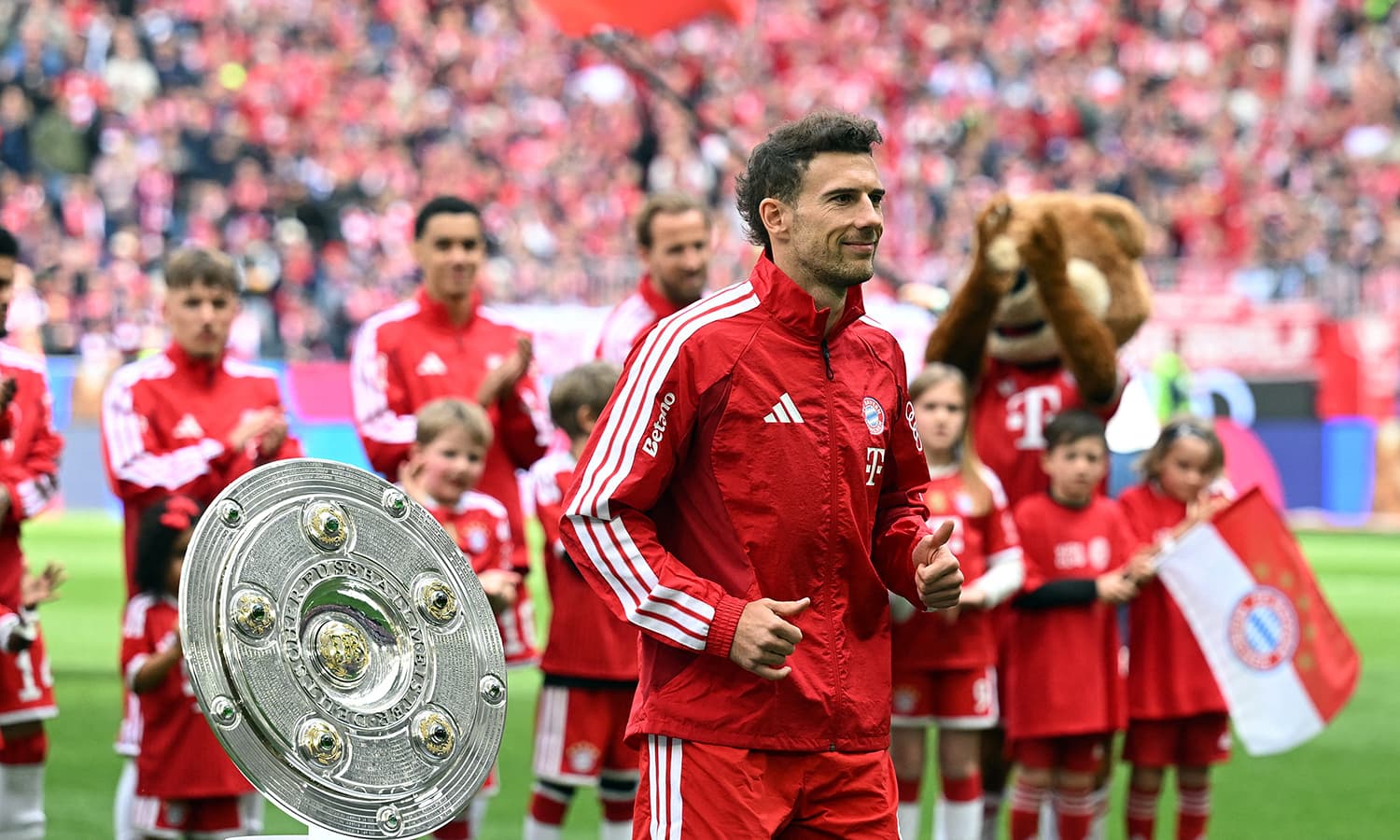 Leon Goretzka, Bayern Münih'te veda maçı oynadı