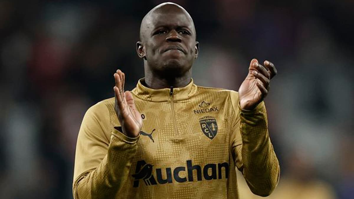Fenerbahçe, Malang Sarr ile transfer görüşmelerini sürdürüyor